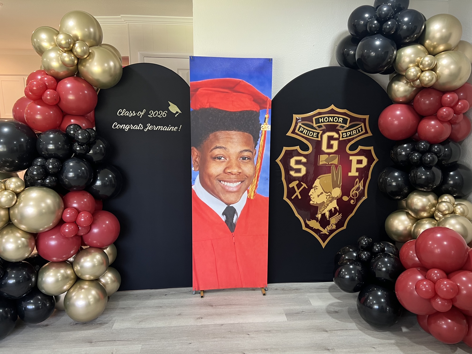 Graduation balloon installation for Jermaine, close view.