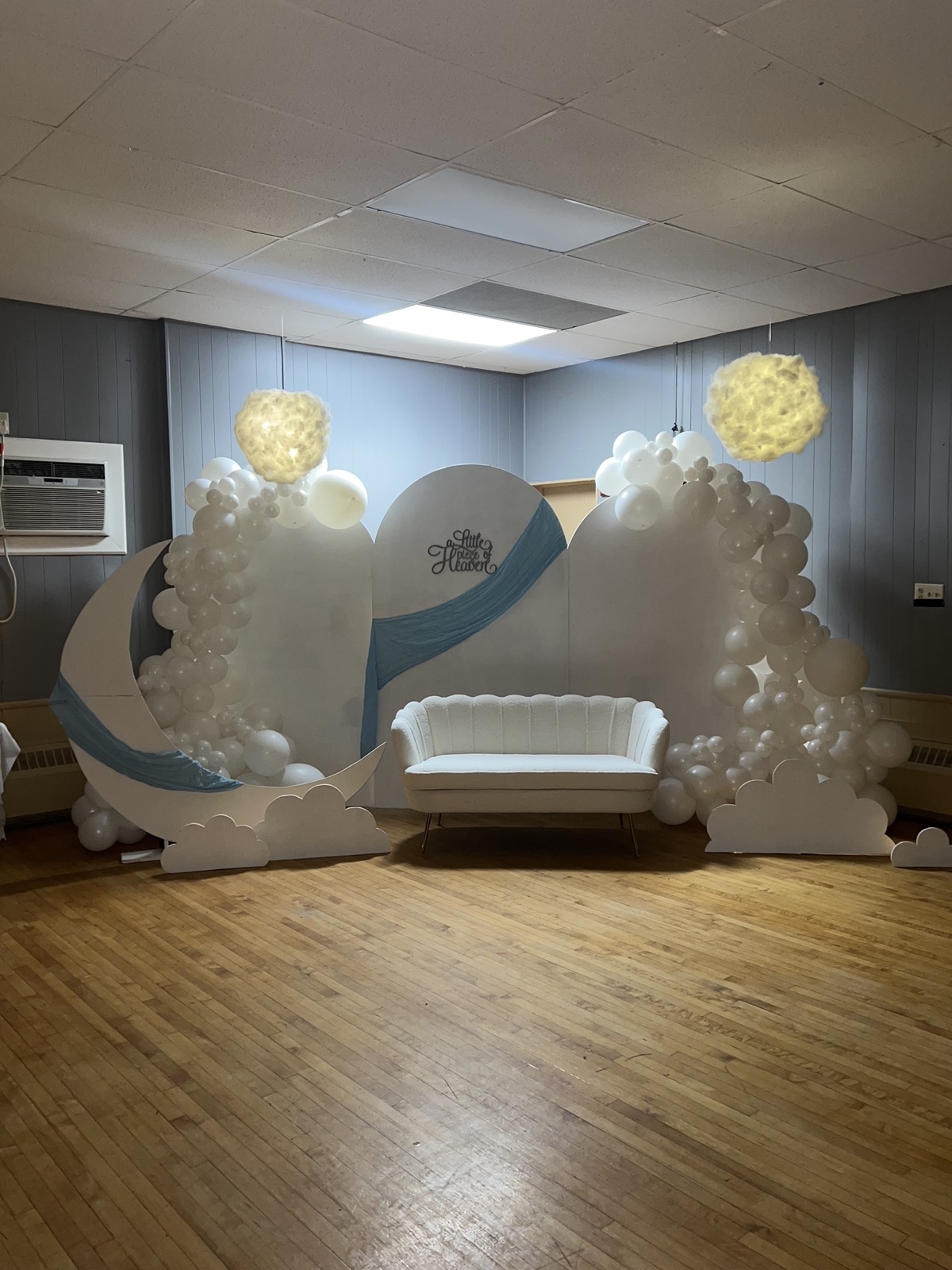 Recent event installation by The Luxe Moment.